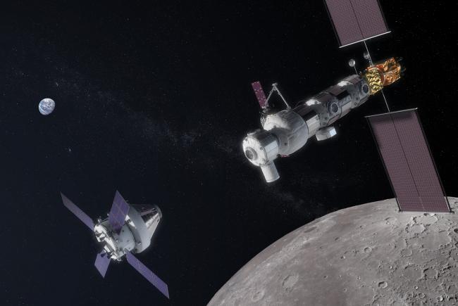 Vue d’artiste d’un vaisseau Orion approchant la station spatiale Gateway.