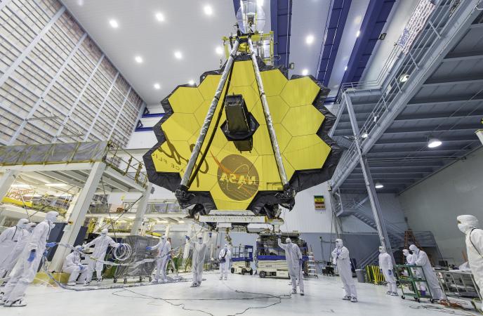 Le miroir principal du télescope spatial James Webb