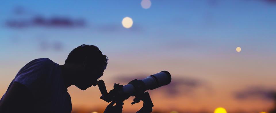 Observer le ciel au télescope