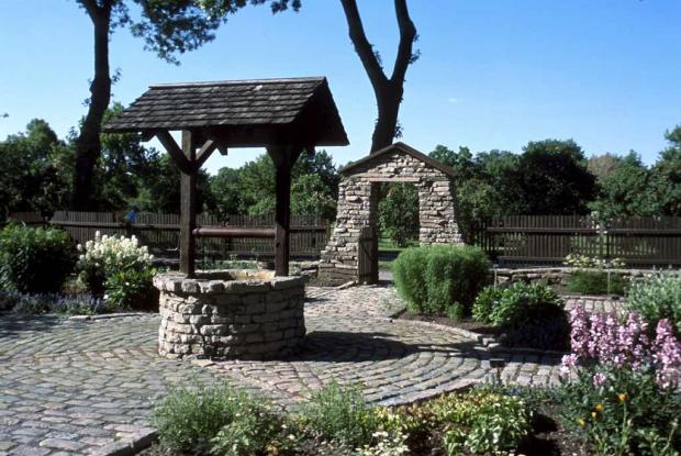The well in the Monastery Garden