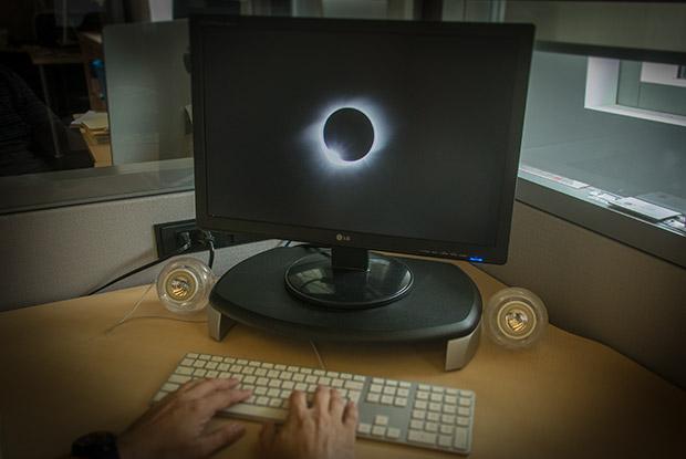 L'éclipse sur le Web
